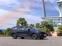 Đánh giá Hyundai Custin 2026: MPV gia đình thực dụng với giá lăn bánh từ 904 triệu đồng