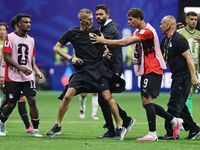 Argentina ngược dòng khó tin thắng Ai Cập