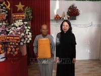 Phó Chủ tịch nước Võ Thị Ánh Xuân dự Lễ truy điệu, an táng hài cốt liệt sĩ tại tỉnh An Giang
