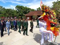 Hội đàm giữa Bộ trưởng Bộ Quốc phòng Việt Nam và Bộ trưởng Bộ Quốc phòng Lào
