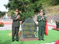 Giao lưu hữu nghị quốc phòng biên giới Việt Nam-Lào: Thắt chặt tình đoàn kết đặc biệt từ vùng biên