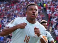 Mbappe bắt kịp Messi, Pháp lần thứ 3 liên tiếp vào bán kết World Cup