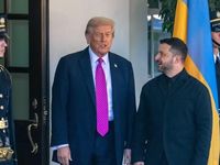 Những 'cú bẻ lái' của ông Trump trong chính sách với Iran và Ukraine