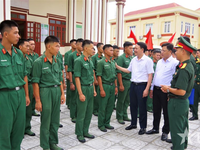 Trung đoàn 841 (Bộ CHQS tỉnh Hà Tĩnh) hành quân dã ngoại làm công tác dân vận ở cơ sở