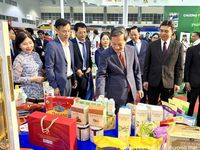 Khai mạc Hội chợ Thương mại Việt - Lào 2026