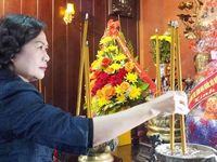 Đoàn công tác của Quốc hội dâng hương tưởng niệm các Anh hùng liệt sĩ tại Quảng Trị