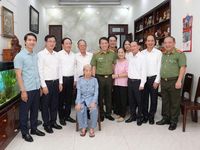 Bộ trưởng Lương Tam Quang dâng hương tri ân các Anh hùng liệt sĩ, thăm, tặng quà các gia đình chính sách và người có công tại tỉnh Gia Lai