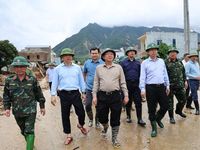 Phó Thủ tướng Hồ Quốc Dũng kiểm tra khắc phục hậu quả lũ quét tại Lai Châu