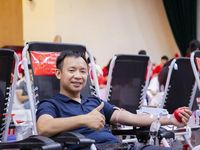 'Giọt hồng tri ân' lan tỏa nghĩa cử hiến máu của thế hệ trẻ trong tháng Bảy nghĩa tình