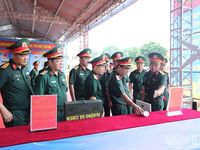 Xây dựng doanh trại chính quy ở vùng biên cương Đông Bắc của Tổ quốc