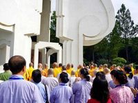 Bắc Ninh: Ban Trị sự GHPGVN tỉnh dâng hương liệt sĩ, khai mạc triển lãm chào mừng Đại hội