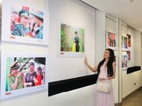Trưng bày sách, báo, ảnh khắc họa chân dung người chiến sỹ Công an Thủ đô