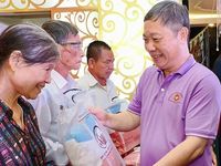 Ban Tuyên giáo và Dân vận Thành ủy Thành phố Hồ Chí Minh tổ chức chương trình về nguồn 'Hành trình tri ân - Về miền đất lửa'