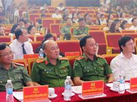 Bản lĩnh chiến sỹ Công an nhân dân hòa quyện sự sắc sảo người làm báo đã tạo nên màu cờ sắc áo An ninh Thủ đô