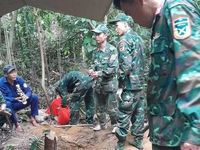 Đi rừng tìm mật ong thấy ụ đá giúp quy tập được hài cốt liệt sĩ