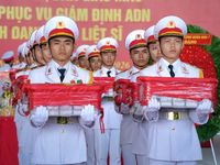 Chuyến bay đặc biệt mang hy vọng 'Trả lại tên cho anh'