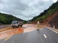 Công an Lạng Sơn chủ động ứng phó, hỗ trợ khắc phục hậu quả mưa bão