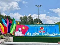 Cần Thơ rực rỡ cờ hoa chào mừng Cách mạng Tháng Tám và Quốc khánh 2-9