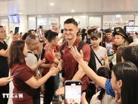 ASEAN Cup: Tuyển Việt Nam về đến Hà Nội sau chiến thắng trên sân Thái Lan