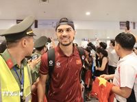 ASEAN Cup: Tuyển Việt Nam về đến Hà Nội sau chiến thắng trên sân Thái Lan