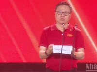 Vì Tổ quốc ở trong tim nên mặc cơn mưa kia