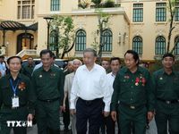 Tổng Bí thư, Chủ tịch nước gặp mặt đại biểu dự Đại hội toàn quốc Hội cựu thanh niên xung phong