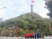 Hàng nghìn người tại Tuyên Quang tham gia đi bộ 'Cùng Việt Nam tiến bước'
