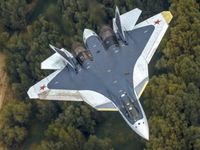 Su-57: Vì sao Nga không thiết kế máy bay tàng hình giống F-22?