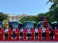 Quảng Ninh triển khai xe buýt điện miễn phí đưa đón học sinh đến trường