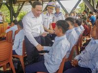 32 ngư dân gặp nạn trên biển trở về đất liền an toàn