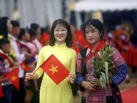 Những ngôi trường liên cấp mới gieo mầm tri thức nơi biên giới