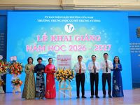 Tưng bừng khai giảng ở ngôi trường hơn 100 năm tuổi giữa lòng Hà Nội