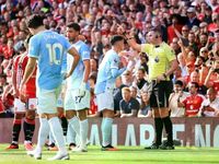 Chùm ảnh: Những khoảnh khắc kịch tính trận derby Manchester