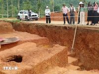 Nghệ An: Phát hiện nhiều hiện vật quý trong 2 ngôi mộ cổ