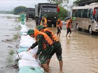 Hà Nội mưa lớn, nhiều khu vực ngập, lũ sông Bùi vượt báo động III