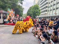 Hàng nghìn bệnh nhi với những phần quà ở Hội chợ Trung thu yêu thương