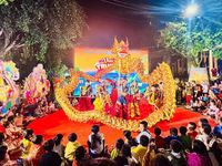 Rộn ràng đêm hội “Sắc màu Trung thu - Lung linh phố núi”
