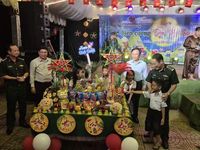 Ấm áp 'Biên cương - Đêm hội trăng rằm' nơi biên giới Quảng Trị