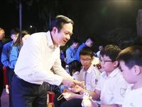 Tết Trung thu thắp sáng những ước mơ tuổi thơ