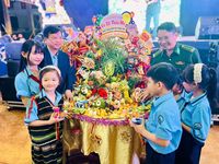 Ấm áp “Biên cương - Đêm hội trăng rằm” trên biên giới Ia Dom