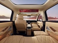 SUV hạng sang cỡ lớn mạnh 540 mã lực, trang bị tối tân, giá hơn 1,5 tỷ đồng