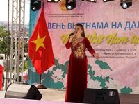 Sắc màu Việt Nam giữa lòng Viễn Đông