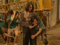 Điều gì khiến phim 'Trại buôn người' lập doanh thu kỷ lục sau 10 ngày ra rạp?