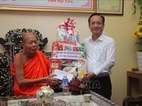 Tiếp thêm động lực cho đồng bào Khmer nỗ lực vươn lên