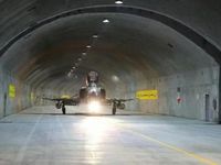 Bất chấp các cuộc không kích, Iran vẫn đang xây dựng lại căn cứ không quân ngầm Eagle 44