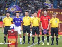 Siêu phẩm bùng nổ phút cuối, Hà Nội FC ngược dòng đầy cảm xúc trước Ninh Bình
