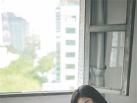 Miu Lê bất ngờ 'lột xác' hóa thành 'nàng thơ mộng mơ', nhá hàng trở lại với âm nhạc sau thời gian 'bặt vô âm tín'