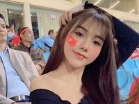 Nhan sắc ngọt ngào của bạn gái các cầu thủ U22 dự SEA Games 30