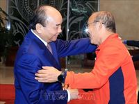 Thủ tướng Nguyễn Xuân Phúc gặp mặt hai đội tuyển bóng đá vô địch SEA Games 30