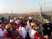 Hiện trường tang thương vụ máy bay chở 176 người rơi tại Iran